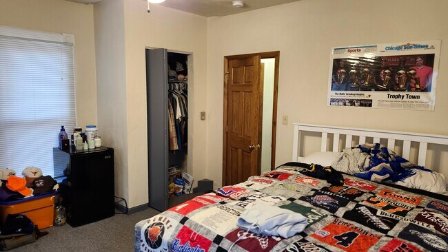 Photo - 947 W Main St