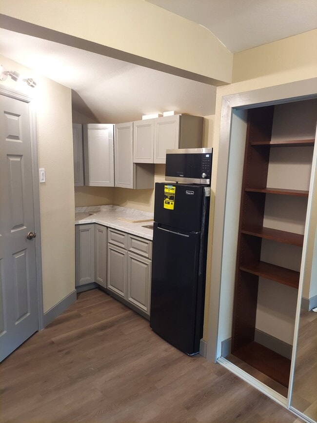 Photo - 708 S Edgemon Ave Unit Tiny House