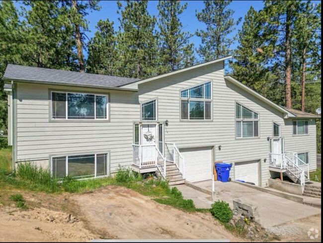Building Photo - 4005 W Thorpe Rd Rental