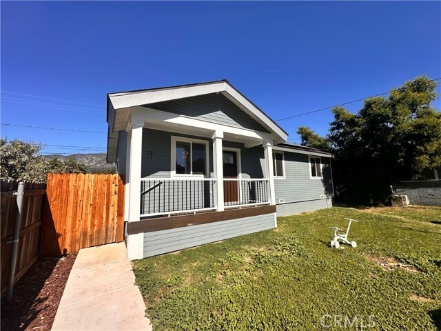 Photo - 211 E Walnut Ave