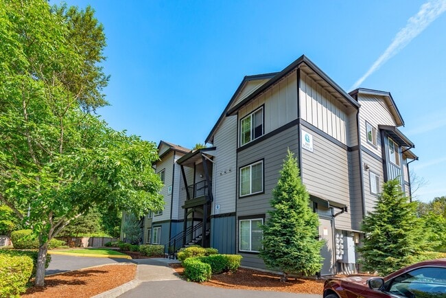 Riverside Park Apartments