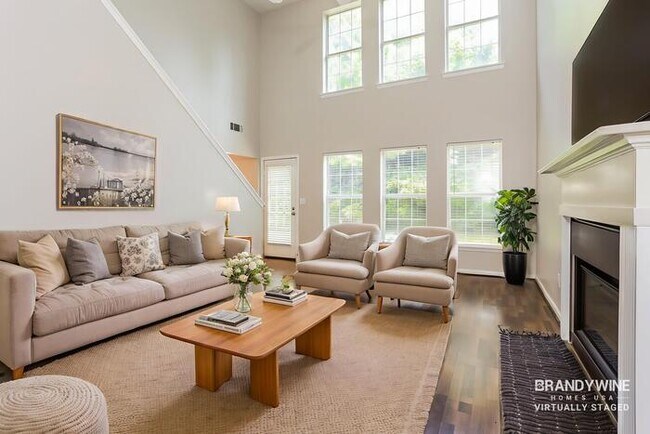 Photo - 1324 Gates Cir SE