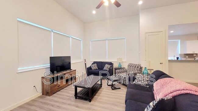 Photo - 1711 Sycamore St