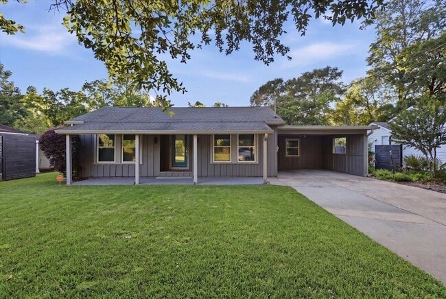 Building Photo - 2263 Briarcliff Dr