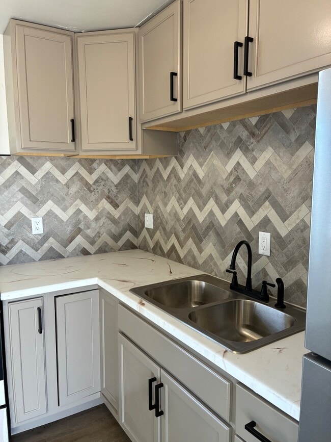 Photo - 2021 18th St