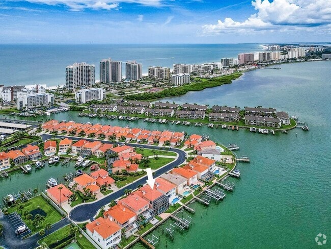 Building Photo - 218 Sand Key Estates Dr Rental