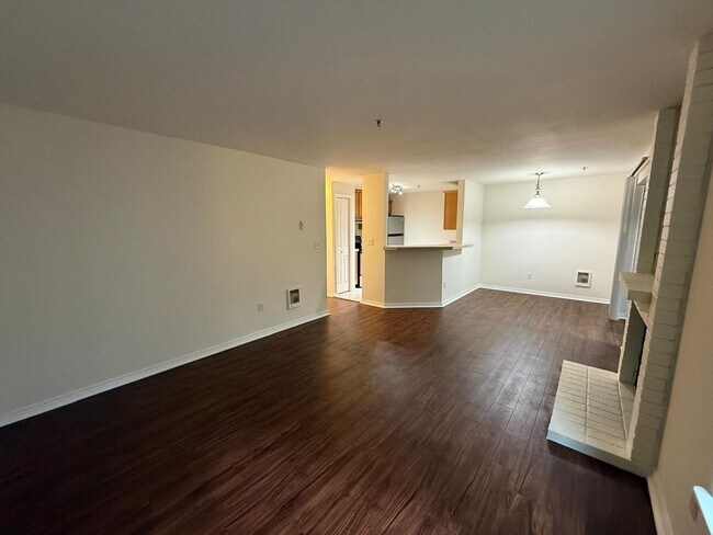 Photo - Two Bedroom Two Bathroom Everett Condominium