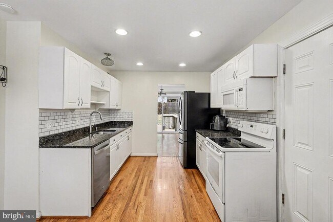 Photo - 7609 Mulberry Bottom Ln