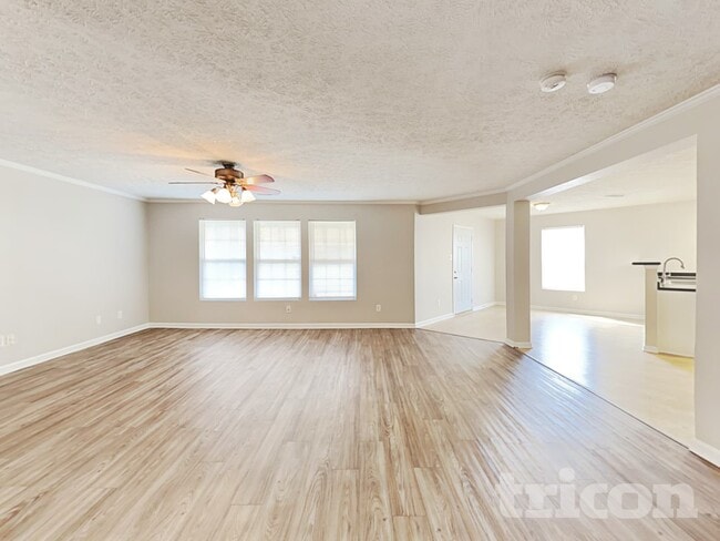 Photo - 1024 Tradewinds Dr