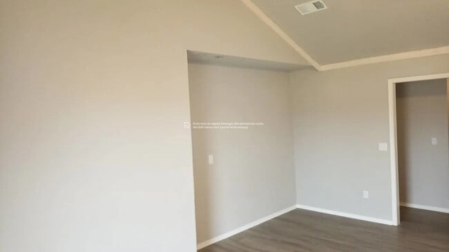 Photo - 8009 E Lansing St