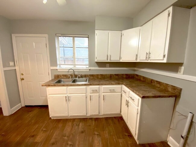 Photo - 1032 N Evergreen St Apartamento Unidad 1032 N Evergreen