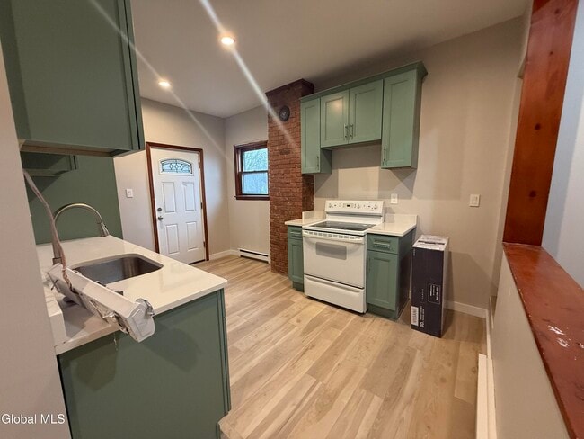 Photo - 38 State St Unit C