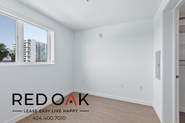 Photo - 11405 Chandler Blvd Unidad 610