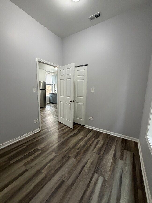 Photo - 240 W 24th St Unit 2R