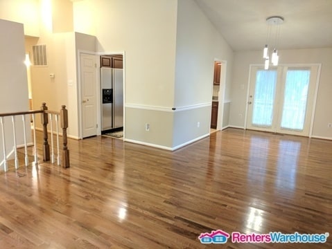 Photo - 20925 Shakespeare Dr