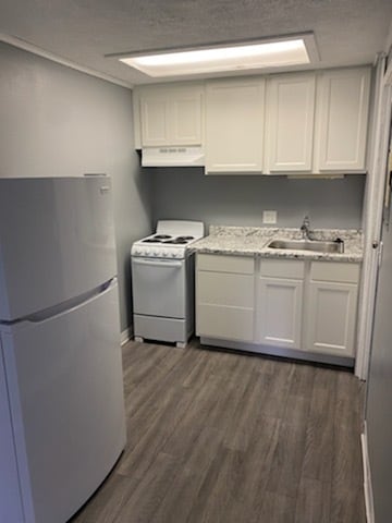 Photo - Forsythia Court