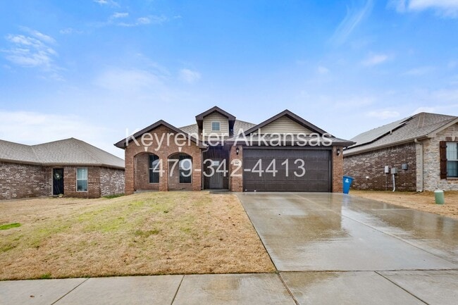Building Photo - Gorgeous Home in Bentonville!