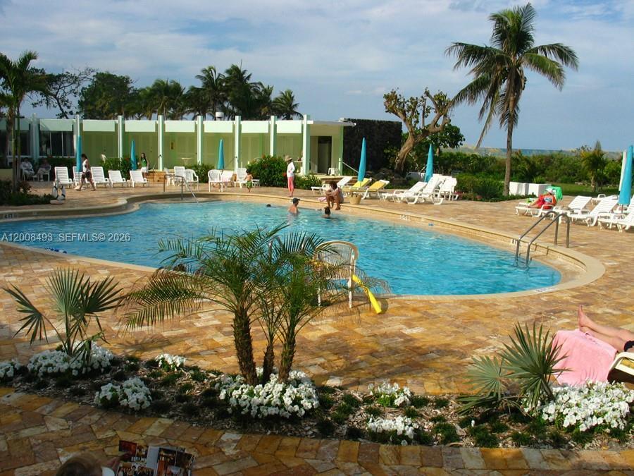 Photo - 5055 Collins Ave Unit 4C