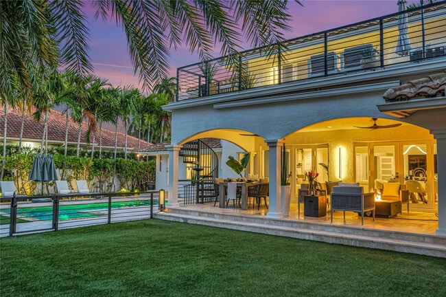 Photo - 2323 Delmar Pl