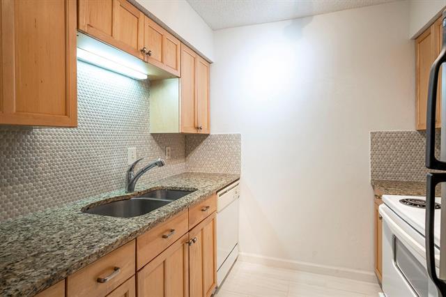 Photo - 5812 Milton St Unit 105