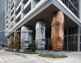 Building Photo - 495 Brickell Ave Unit 807 Rental