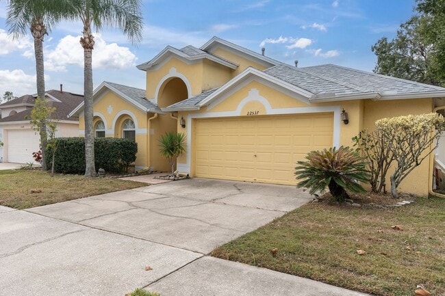 Photo - Large Spacious 4 bedroom 2 bath