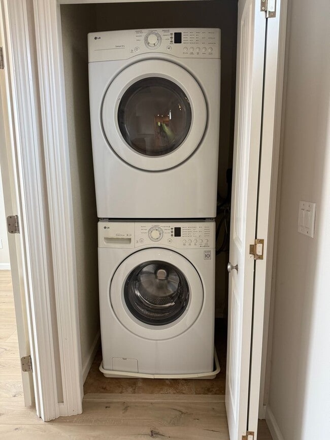 Photo - Beautifully Maintained 2 bedroom 2 bathroom Condo