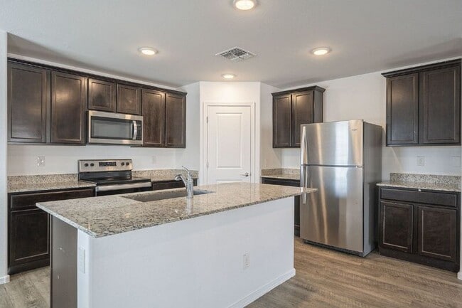 Photo - 1536 E Demain Dr