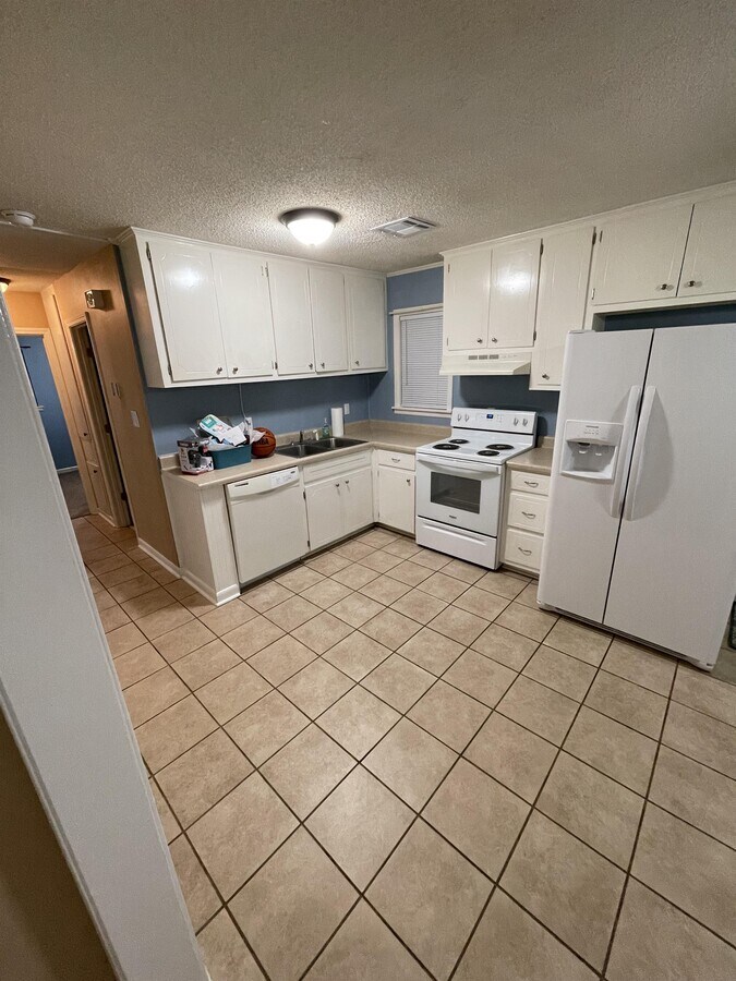 Photo - 109 Elizabeth Dr