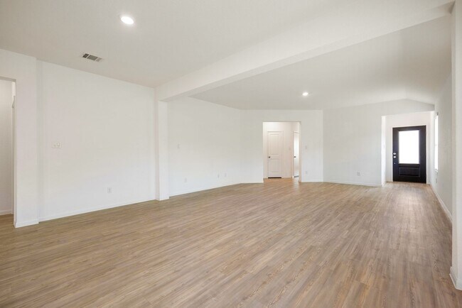 Photo - Spacious 4 Bed | 2 Bath Home in San Antonio with Modern Upgrades & Great Amenities