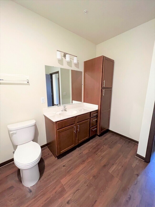 Glen Grove Apartments For Rent in Cottage Grove, WI