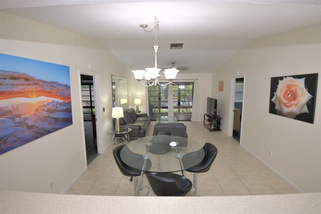 Comfortable, modern furnishings to relax in your personal oasis. - 1291 SE Parkview Pl Unit I11