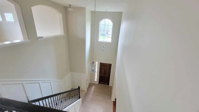 Photo - 2105 Kingwood Dr