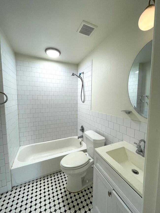 Building Photo - June drive Unit 3110 Rental
