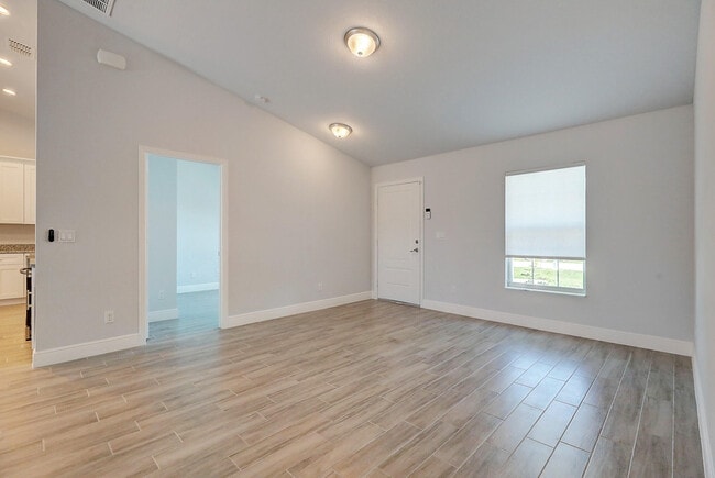 Photo - 2352 SW Plum Ct