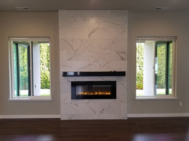 Photo - Occupied, do not disturb tenants.  West Valley 3 bedroom 3 Car Garage Custom Built