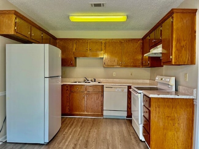 Photo - Mathis Drive #304 &amp; 306 Unit 306 Mathis Drive