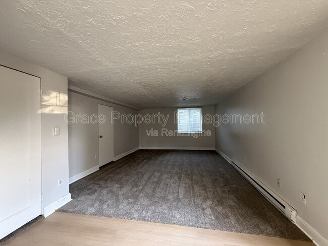 Photo - 1952 Oswego St