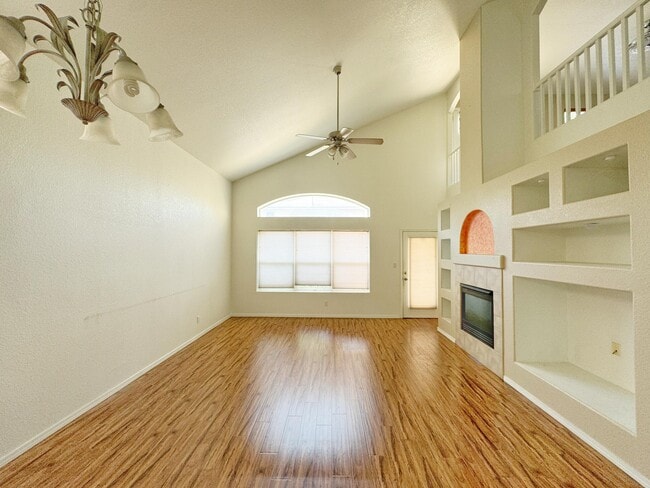 Photo - 7424 Desert Eagle Rd NE