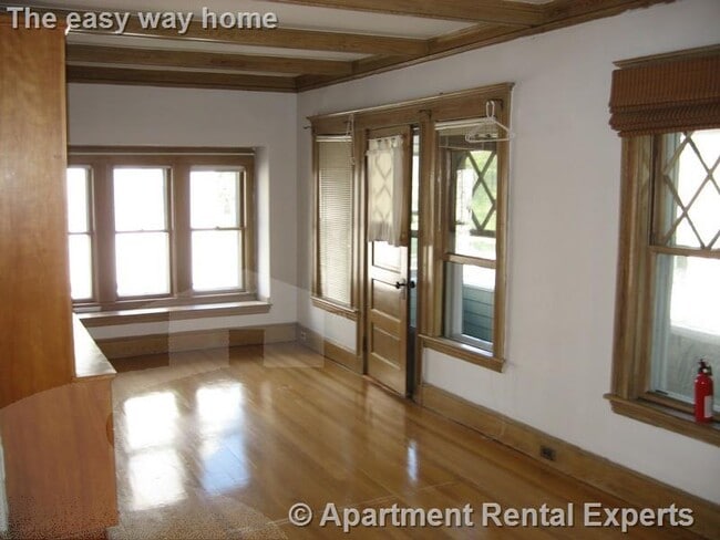 Photo - 34 Leonard St Unit #2