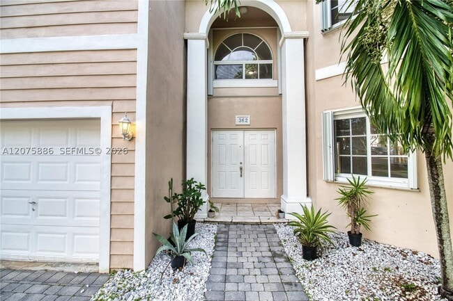 Photo - 362 NE 30th Ave