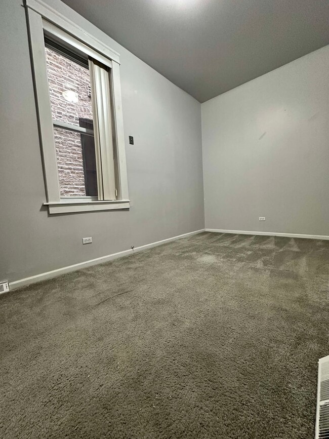 Photo - 1123 N Hoyne Ave Unit 1