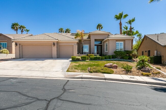 Building Photo - 2504 Silver Beach Dr