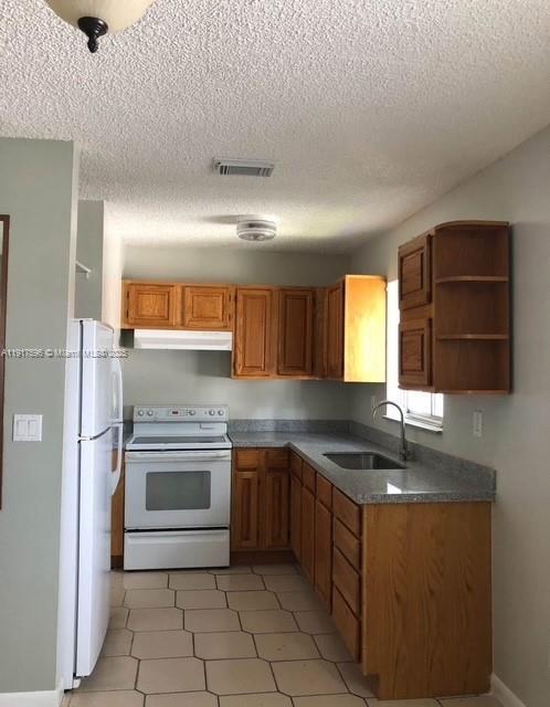 Photo - 10765 SW 4th St Unit 7