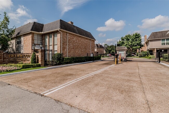 Building Photo - 2224 S Piney Point Rd Unit 209 Rental
