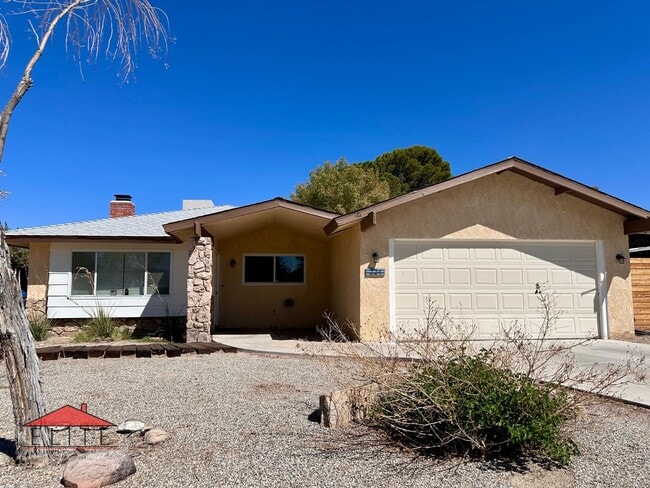 224 Larkspur St