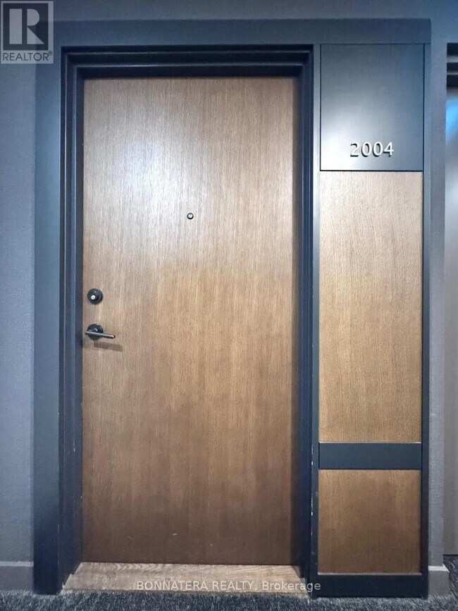 Photo - 4065 Confederation Pkwy Unit 2004