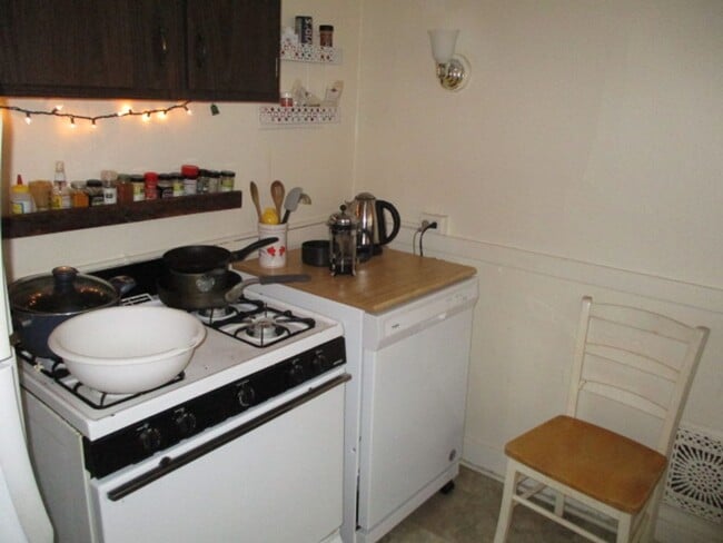 Photo - 137-139 W Gilman St Unit 139 - #2