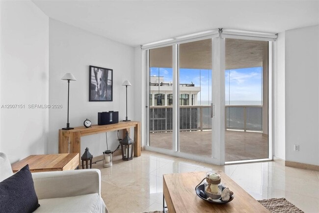 Photo - 4779 Collins Ave Unit 1908