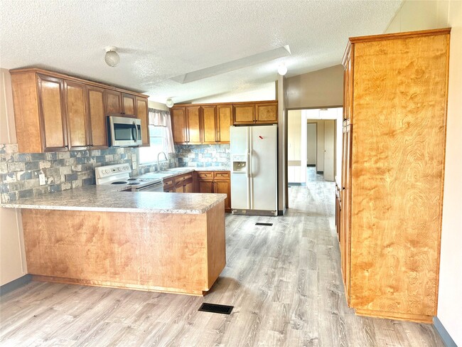 Photo - 1841 County Rd 382